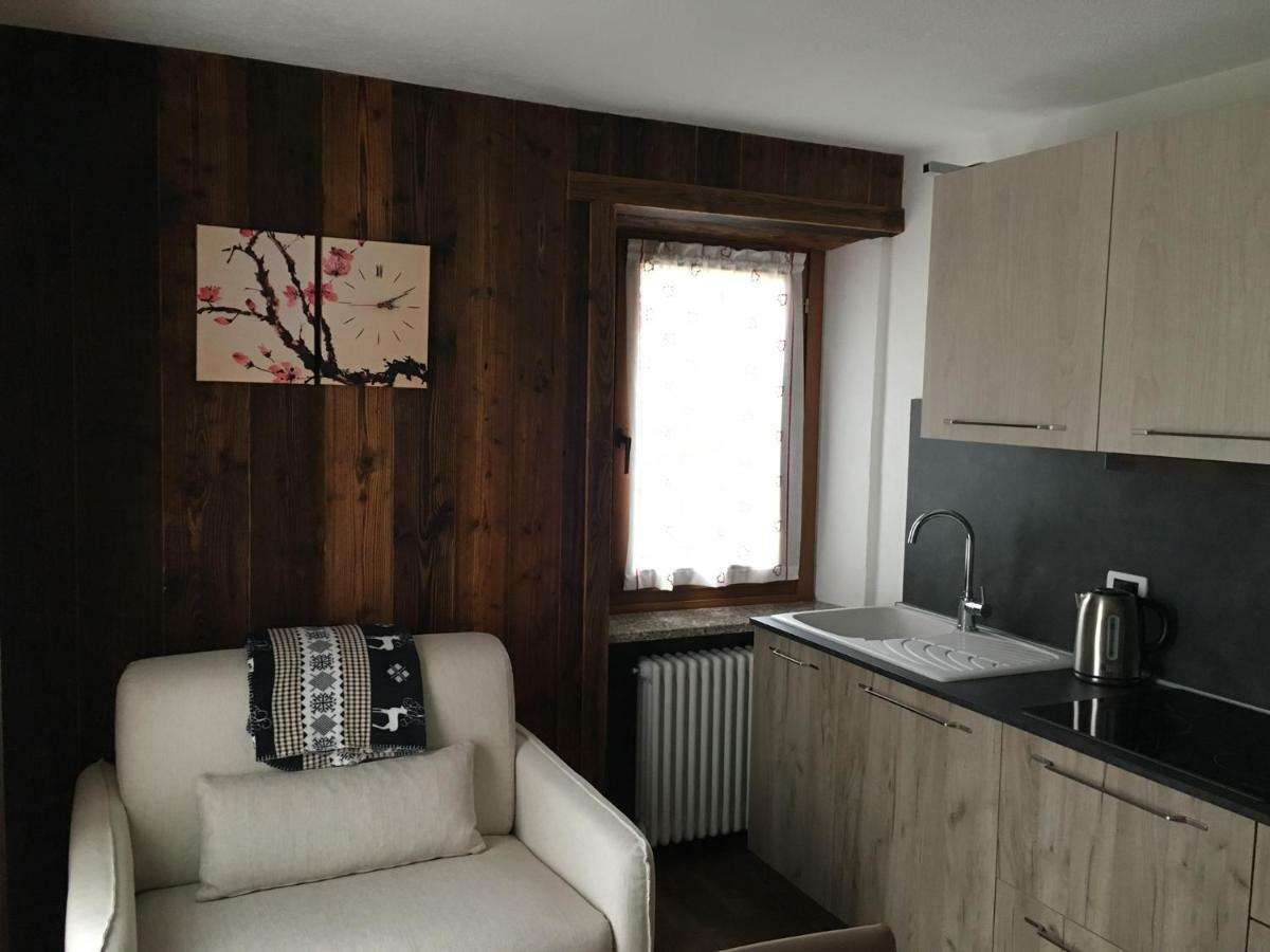 La Maison De Pagan Ad Uso Turistico Vda Charvensod N 0021